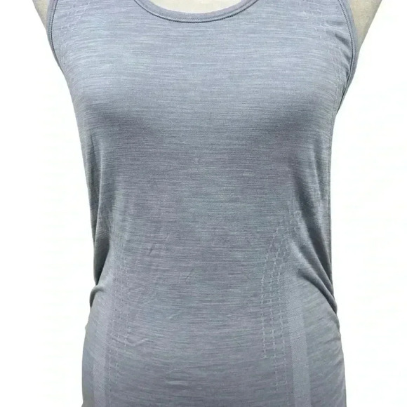 🔥 Host Pick 🔥Athleta light blue racer back Workout tank top size small - Picture 2 of 9